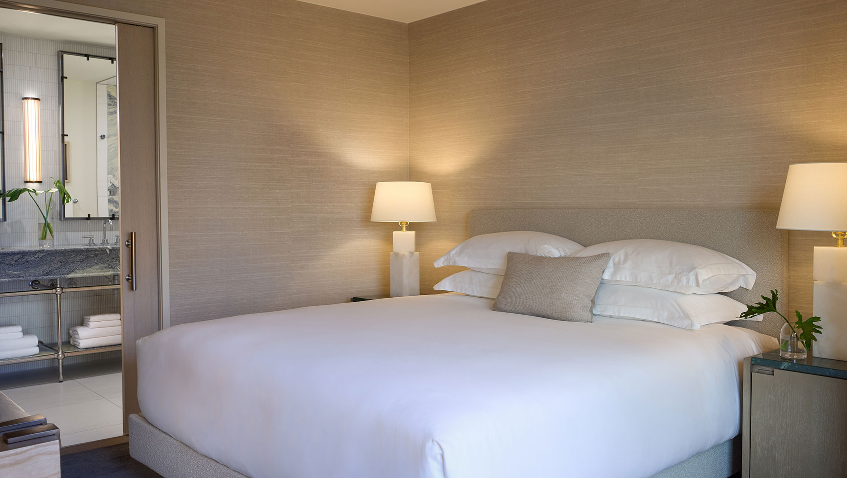 Aster Presidential Suite Guestroom