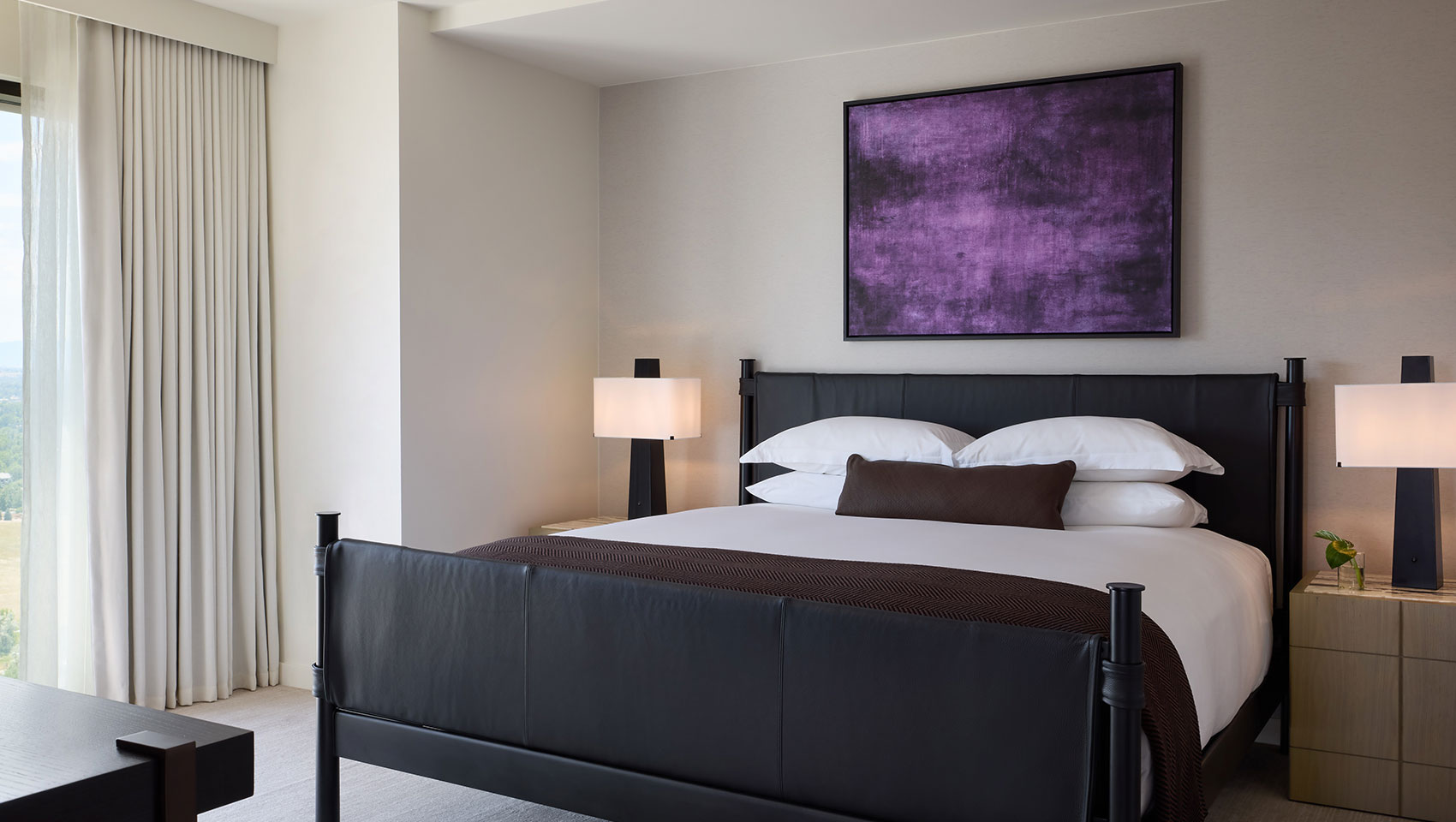 Linden Penthouse Suite Guestroom